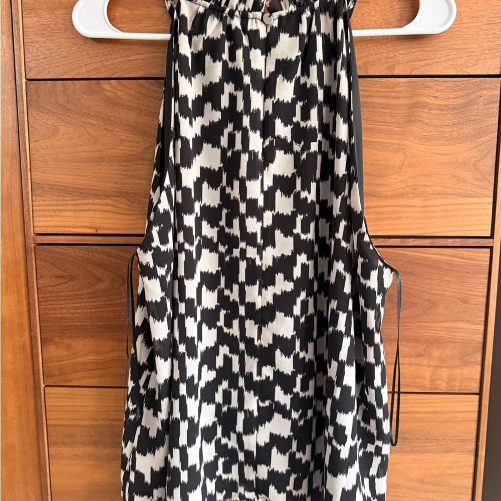 Evereve Etta Halter Tank Size XL - Picture 8 of 13